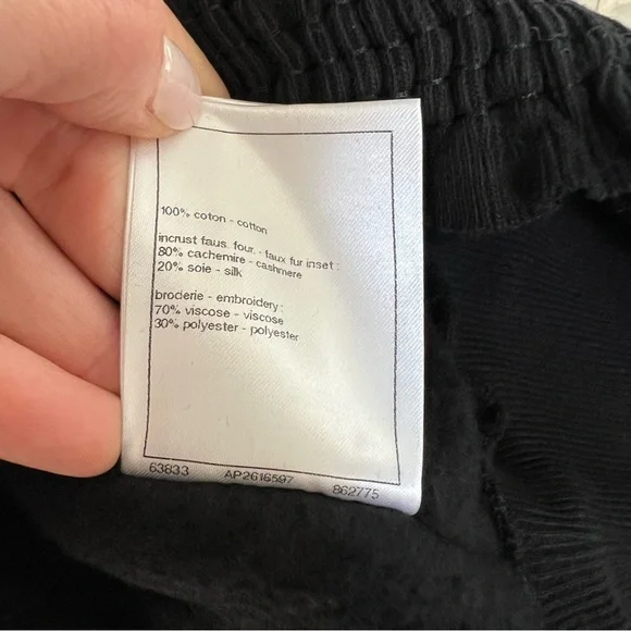CHANEL 24K CC Sweatshirt in Black NWT Authentic - Picture 10 of 10